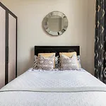 Belgravia 2 Bed Period Luxury Duplex Apartment